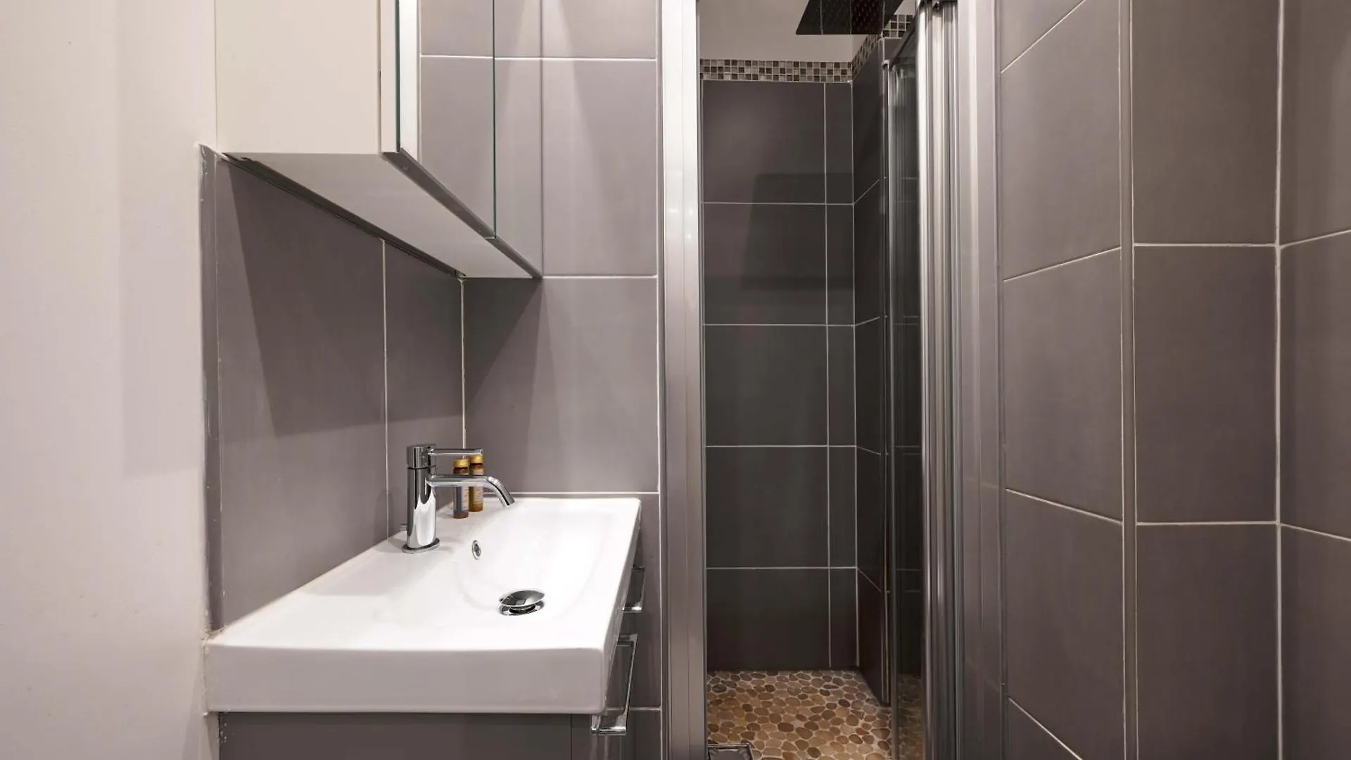 Spacieux Appartement Situe Au Coeur De Paris Frankrig